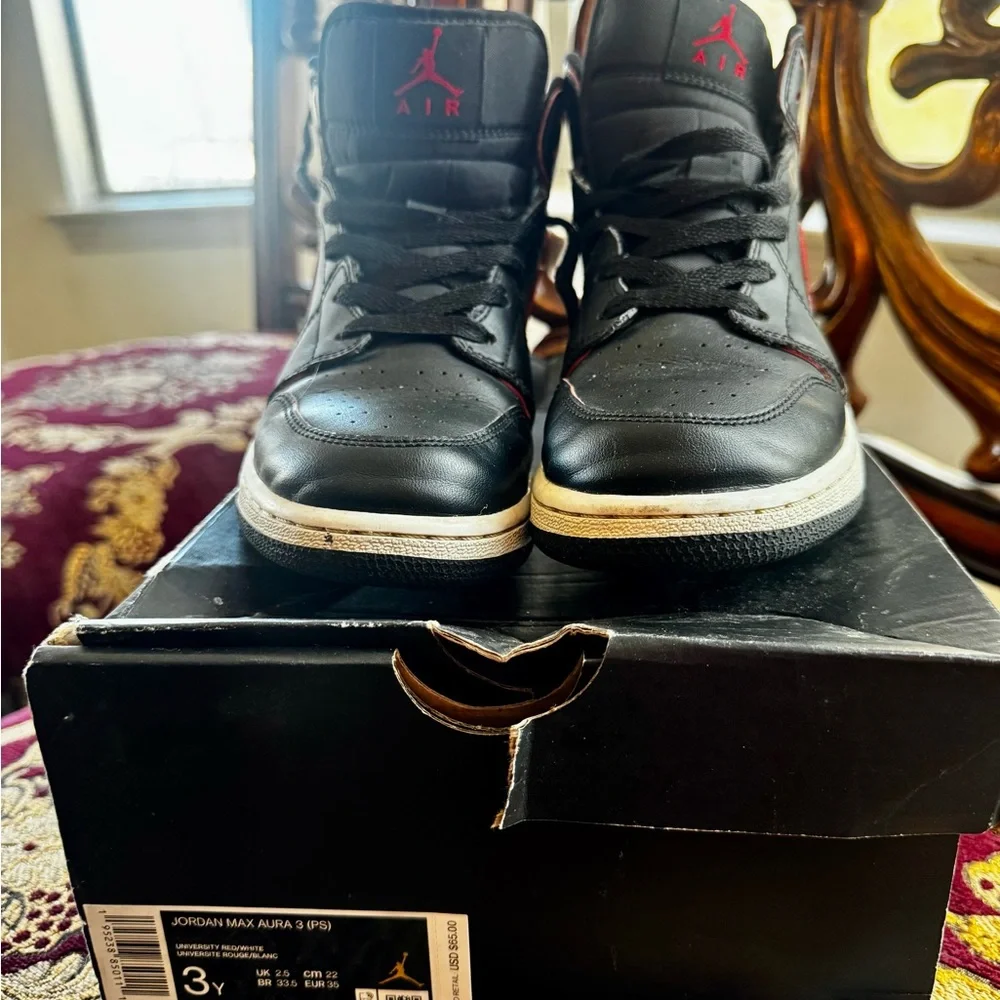 Jordan Kids Black Sneakers with Red Trim - Picture 3 of 8
